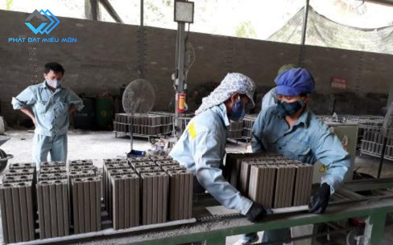 Không Gây Ô Nhiễm Không Khí Và Ít Tiếng Ồn 