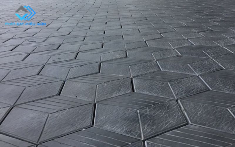 Mua gạch bê tông tự chèn ở đâu cứng đẹp, giá tốt?